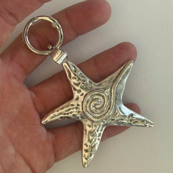 Y2K Silver Starfish Keychain Charm Ocean Accessory Decorative Bag Pendant - Picture 6 of 7